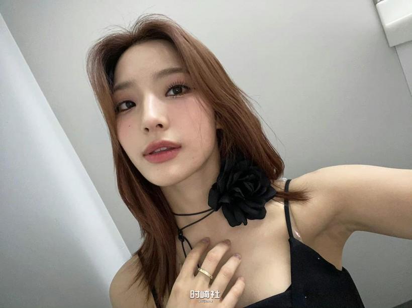 Lee Sae Rom李赛纶隶属哪个女团成员？为何说她像行走的画报散发魅力？